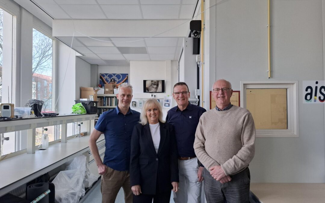 Werkgroep Beschermkleding bezoekt expert op gebied van hittestress